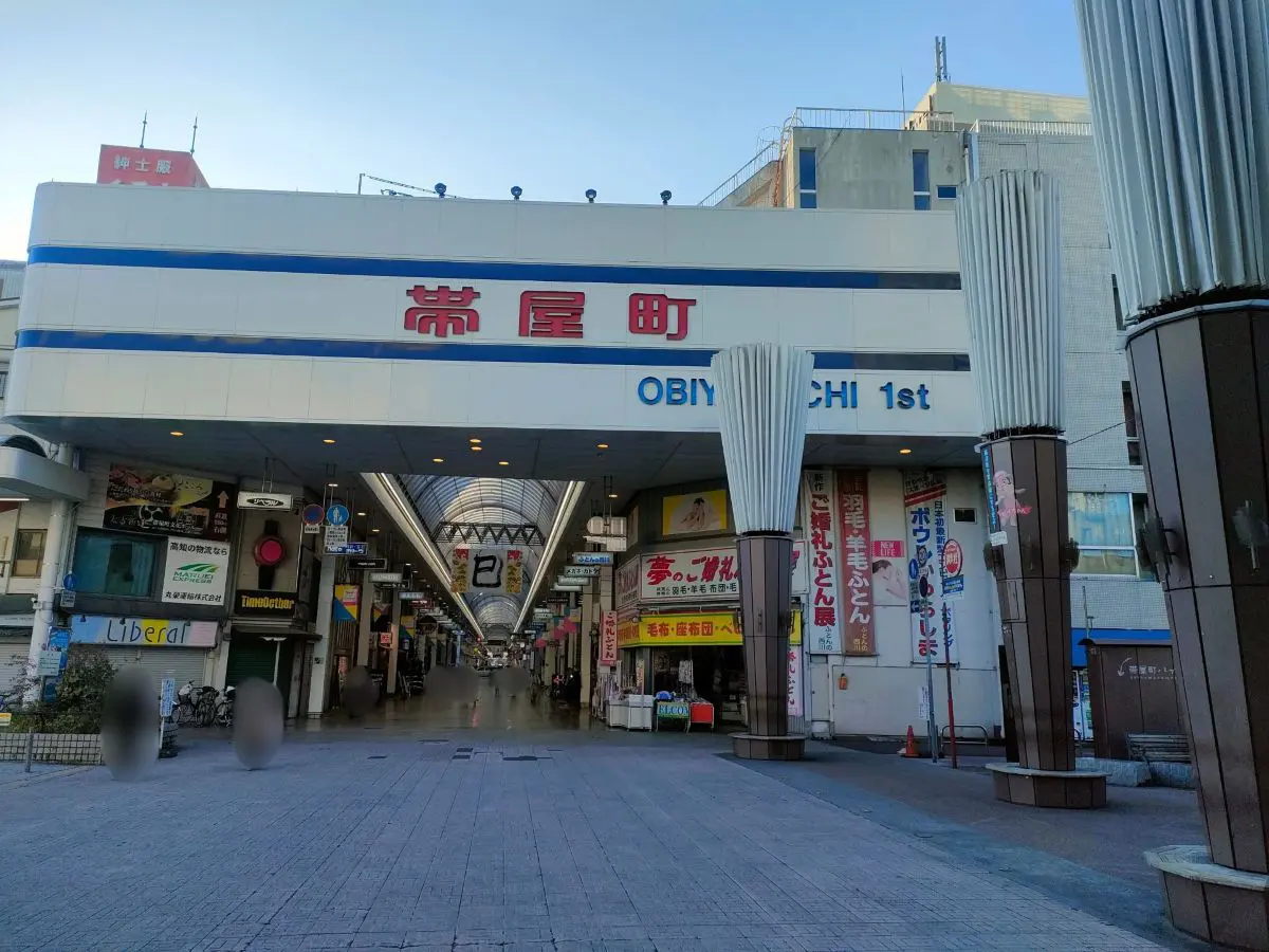 【高知】「帯屋町商店街」は“近くにイオン”があっても「新店舗が続々オープン」で多くの人が!? 全国的に“商店街は衰退気味”なのにナゼ？「共存共栄できている理由」を地元ライターが解説