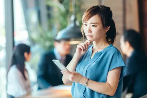 転職して3ヶ月がたちましたが、会社から「試用期間を延長したい」と言われました。給料や待遇が変わったり、正社員になれなかったりすることはあるのでしょうか？