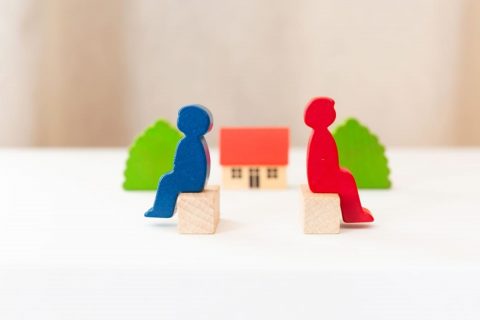 離婚した友人から「元夫の厚生年金を分けてもらえる」と聞きました。離婚後ならいつでも手続きできると思っていましたが、“期限”があるのでしょうか？