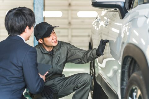 トヨタ「ヤリス」を“3日間”レンタル！「免責補償に3000円払った」のに、車をこすったら“別途2万円の請求”が！ 補償をつけたのに、なぜ「追加費用」が発生するのでしょうか？ NOCとの違いや注意点を解説