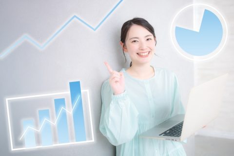 【JT株】「3650円×300株」購入したら、約2年で“6930円”まで高騰！ NISAなら「売却益98万円がまるまる非課税」と夫は言いますが、配当は「年8万円」…“売らずにホールド”が得ですか？