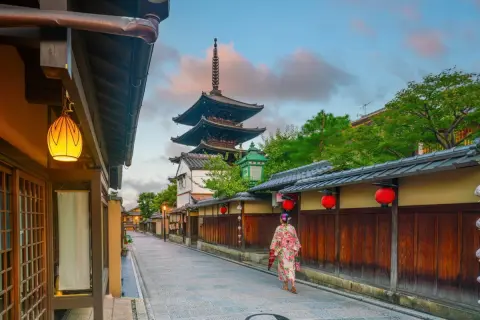 東京→広島の新幹線を「スマートEX」で予約。京都で一度降りて観光したいのですが、予約を取り直さずにそのまま最後まで新幹線に乗れますか？