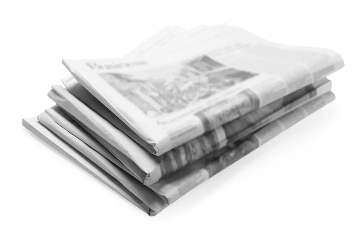 母が亡くなったあと、実家の固定電話や新聞、ケーブルテレビの契約がそのまま残っていました。本人が亡くなっていても、解約するまでの料金は相続人が支払う必要があるのでしょうか？