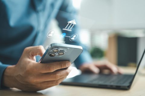 娘に送るはずの「5万円」を別人の口座へ誤送金！ 夫は「銀行に連絡すればすぐ返ってくる」と言いますが、相手の同意がなくても戻してもらえるのでしょうか？