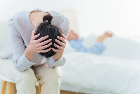 母の介護を私が一人でしていますが、兄は何も手伝ってくれません。それなのに「遺産は兄弟で平等に分けるべき」と言っています。介護をした側が多く相続することはできないのでしょうか？