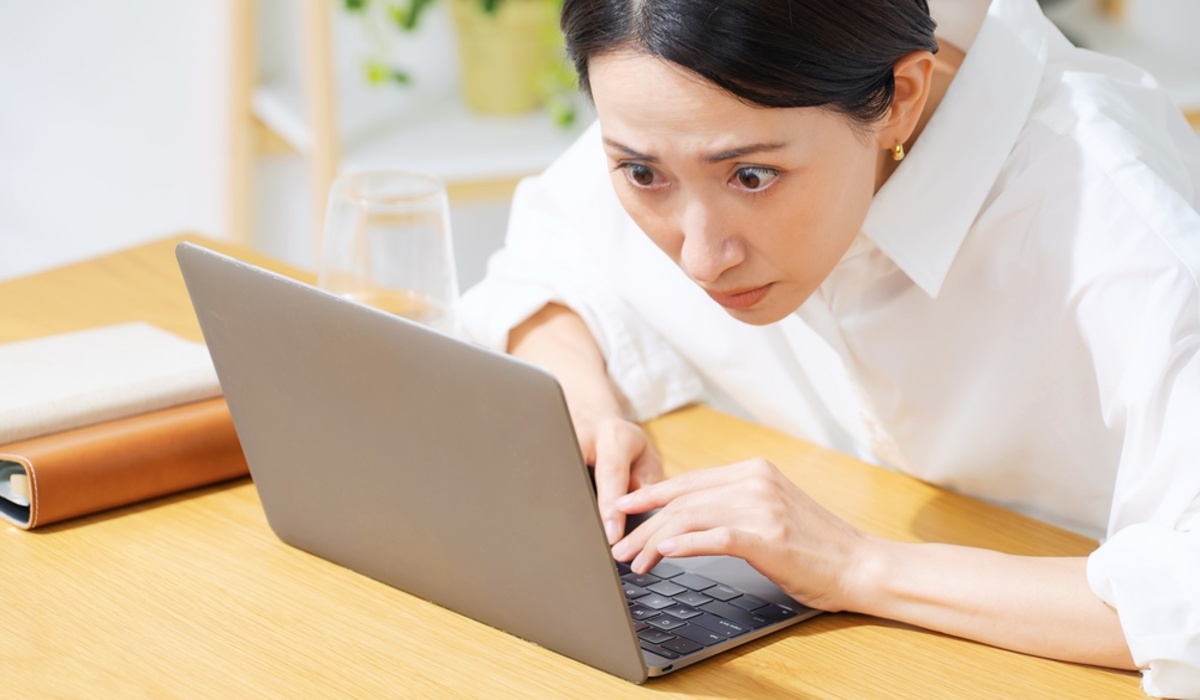 「国債100万円」は“年利2％”で5年預けて「利息10万円で元本割れなし」のはずが、元本が「95万円」に減少!?「安全な制度」だと思ったのに、いったいナゼ…知らない間に損しかねない「落とし穴」を解説