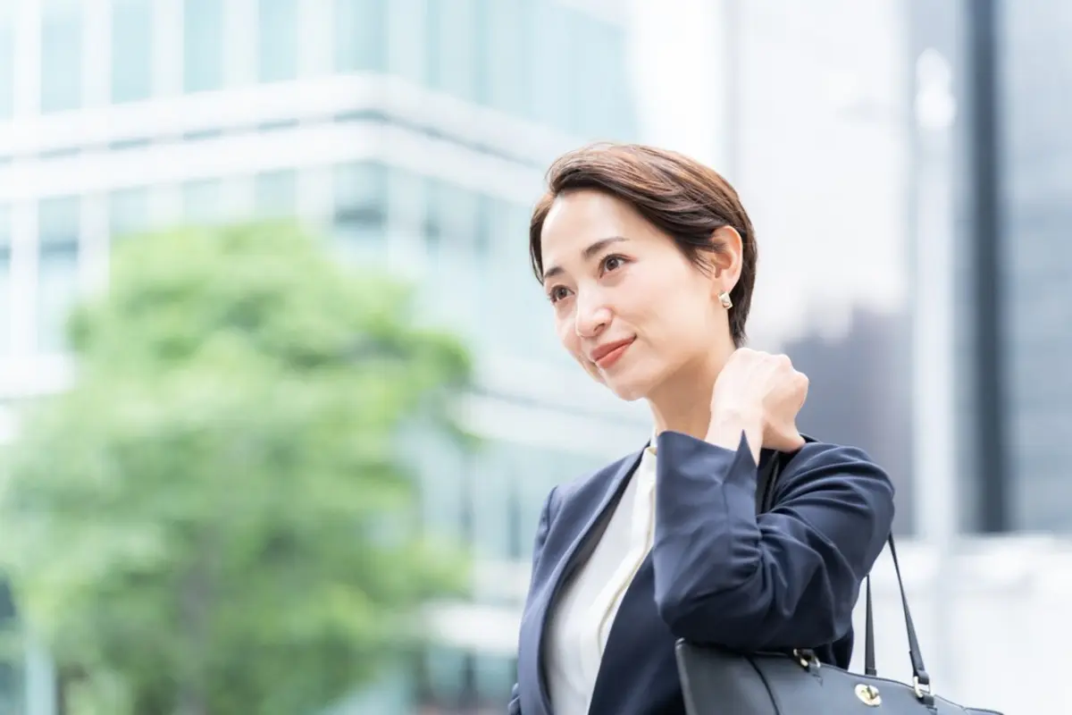 40歳の私と大学時代の友人は、ともに「年収500万円」です。私は社員50人の会社、友人は大企業勤務。「50代になれば差がつく」と言われましたが、本当でしょうか？